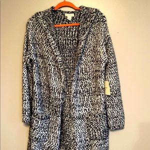 Long cardigan with hood and pockets